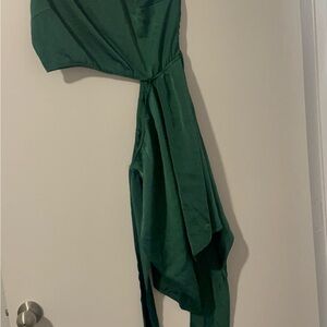 BTFBM Green One Shoulder Satin
Cutout Wrap Dress Size L
Asymmetrical Party